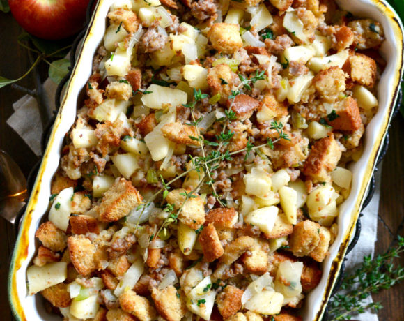 traditional-thanksgiving-stuffing-with-sausage-and-apples ciaochowbambina.com